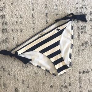 Abercrombie & Fitch cheeky bikini bottoms